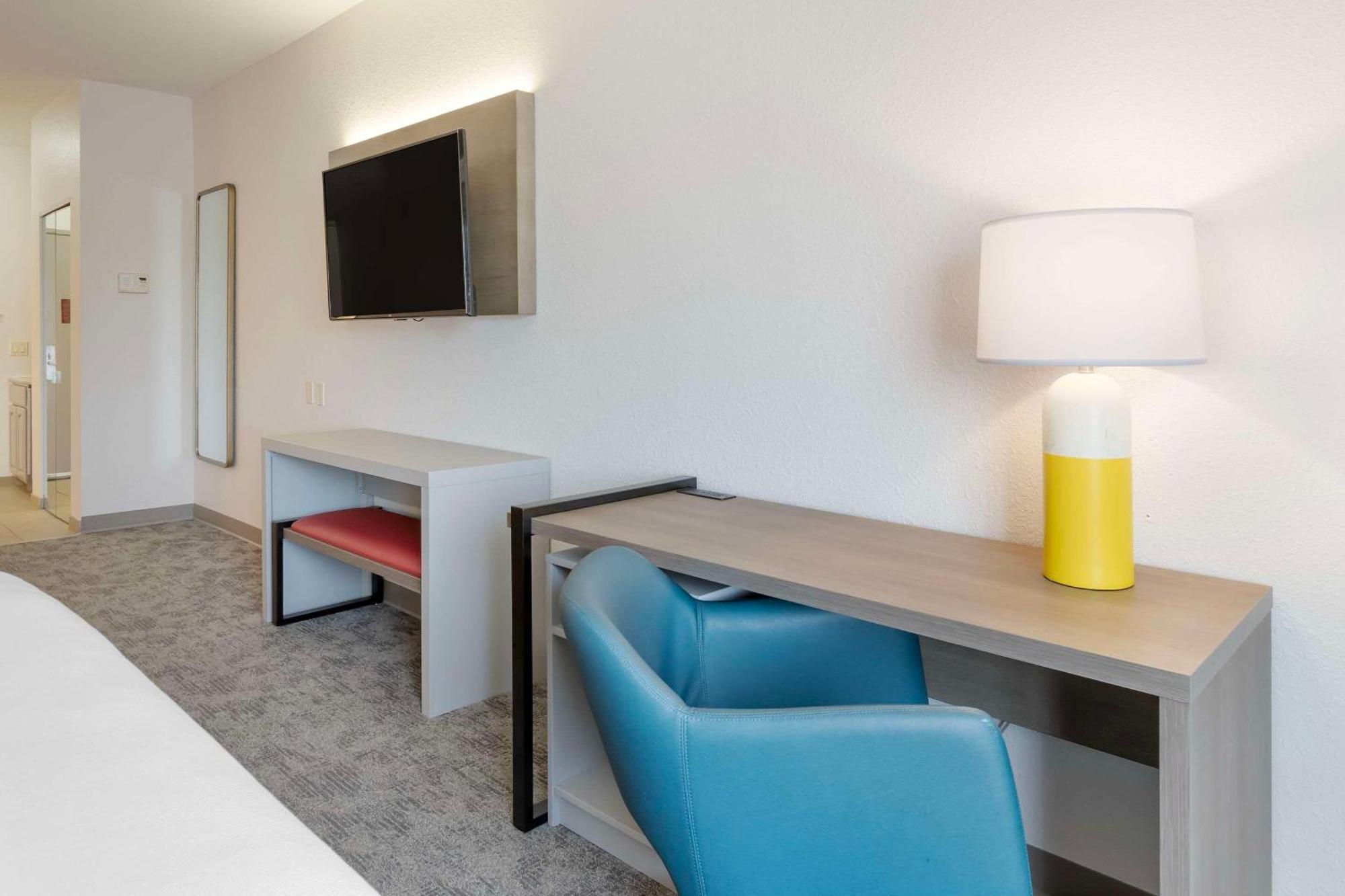 Comfort Inn & Suites Davenport - Quad Cities Eksteriør bilde