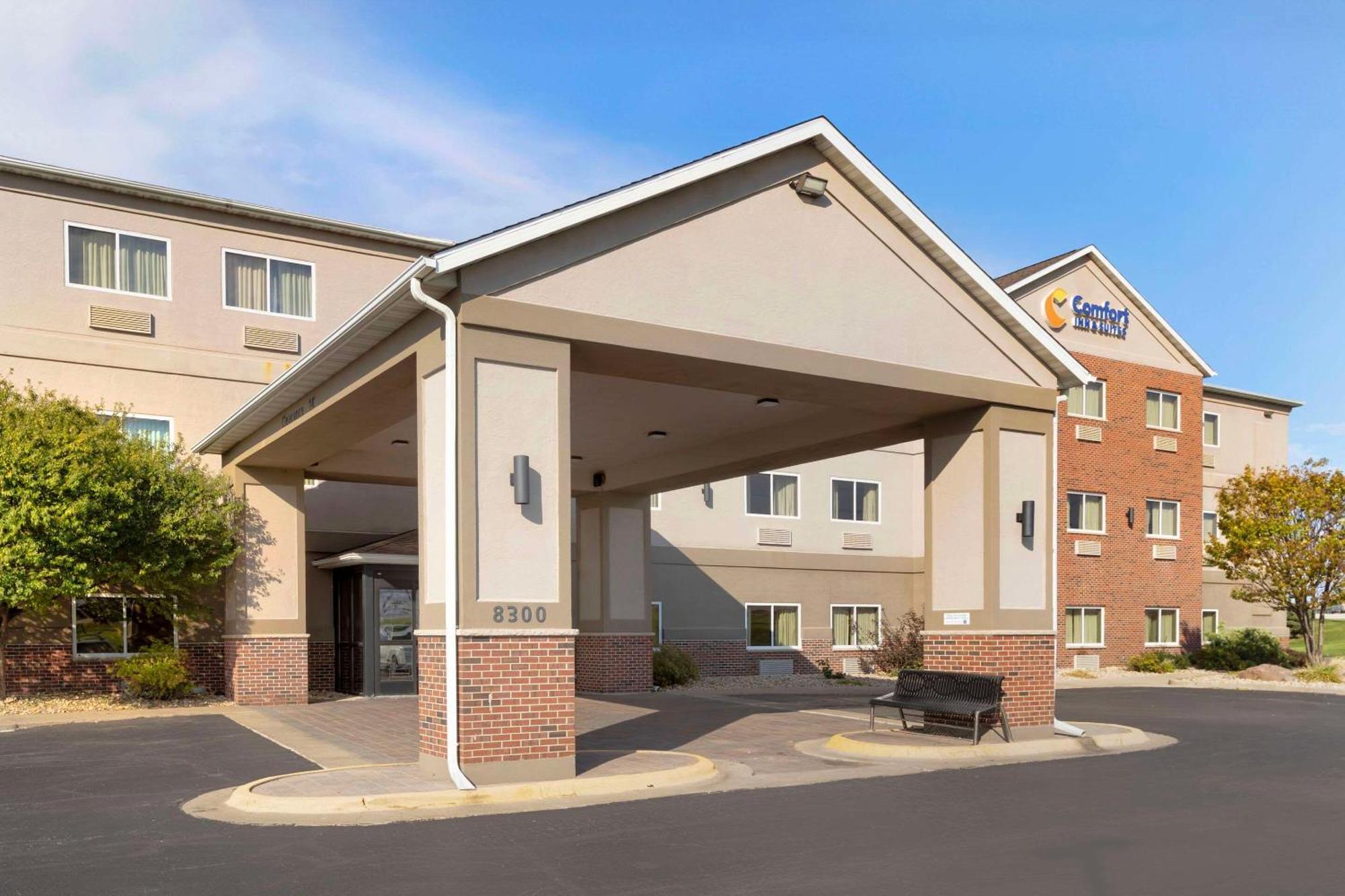 Comfort Inn & Suites Davenport - Quad Cities Eksteriør bilde